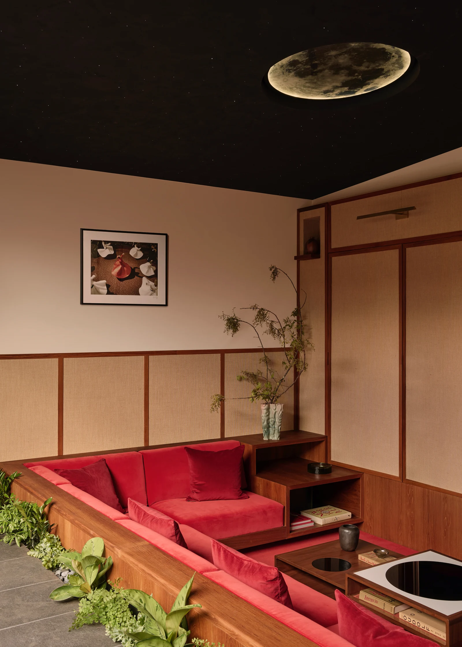 Retro Space House